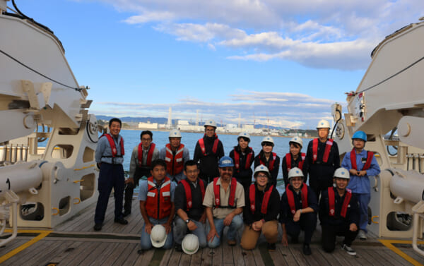 福島沖放射能海洋調査に関する報告（R/V Shinsei-Maru KS-15-13次研究航海）
