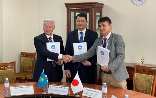 カザフスタン共和国の学術機関・医療機関との部局間連携協定を締結